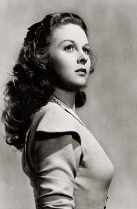 Susan Hayward Klasik Hollywood, Susan Hayward, Angie Harmon, Francoise Hardy, Goldie Hawn, Jean Harlow, Alyson Hannigan, Classic Movie Stars, Old Hollywood Stars