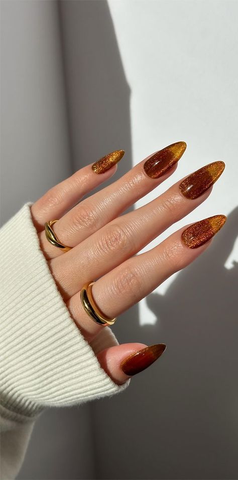 Thanksgiving nails, brown nails, fall nails, autumn nails, thanksgiving nail art ideas, thanksgiving nail art, fall nail art Beautiful Fall Nails Design, Wheat Nails, Golden Brown Nails, Golden Nail Art, Nails Thanksgiving, Bronze Nails, Festive Nail Designs, Festive Manicure, Thanksgiving Nail Art