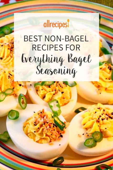 Recipes For Everything Bagel Seasoning, Recipes Using Everything But The Bagel Seasoning, Recipes Using Everything Bagel Seasoning, Recipes With Everything Bagel Seasoning, Water Challah Recipe, Everything Bagel Seasoning Recipes, Dried Onion Flakes, Bagel Recipes, Onion Flakes