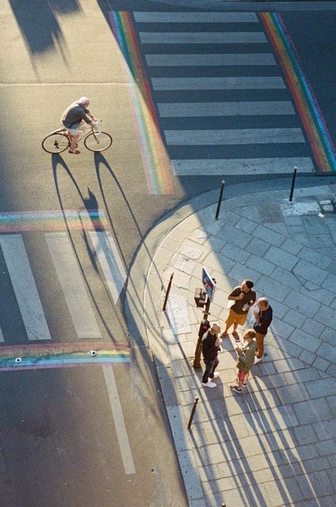 Days like this (Leica M6, 50mm Cron, Kodak Portra 400) : analog Leica Street Photography, 50mm Street Photography, Leica M6 Photography, 16mm Photography, Film Photography Ideas, Portra 400 35mm, Kodak Photography, Kodak Pictures, Portra 400 Film