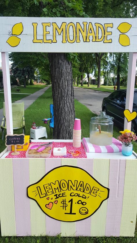 Lemonade Booth Ideas, Lemonade Sale Ideas, Lemonade Stand Price List, Lemonade Stand Ideas Diy How To Build, Kid Lemonade Stand, Lemonade Sign Ideas Diy, Lemonade Poster Ideas, Free Lemonade Stand Printables, Preppy Lemonade Stand