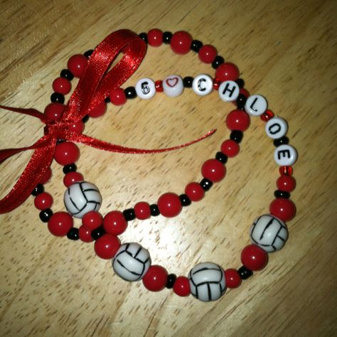 Volleyball Volleyball Treats, Volleyball Bracelets, Volleyball Ideas, Soccer Team Gifts, Volleyball Tips, Maker Space, Team Mom, Sports Bracelet, Game Time