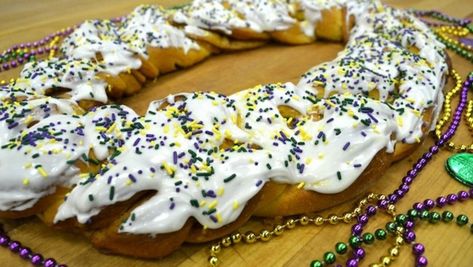 King Cake Icing Recipe, New Orleans King Cake, King Cakes, King Cake Recipe, S King, King Food, Cake Online, King Cake, Food Articles