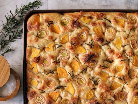 Homemade Focaccia with Rosemary, Leeks & Squash Mediterranean Flatbread, Homemade Focaccia, Focaccia Recipe, Yeast Breads, 2000 Calories, Yeast Bread, 2000 Calorie Diet, Winter Squash, Calorie Diet