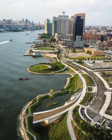 The Long Island City waterfront offers some of the best views of Manhattan, and they got even better with the opening of Hunter's Point… Waterfront Architecture, Urban Spaces Design, Landscape And Urbanism Architecture, Urban Landscape Design, Landscape Model, Park Landscape, Landscape And Urbanism, Landscape Architecture Design, Architecture Design Concept