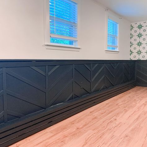 My herringbone board and batten accent wall is done and I just love love how it elevates the space! Scroll to see a before shot to remind you how far this space has come since starting the @oneroomchallenge with @betterhomesandgardens 6 weeks ago! Just two more weeks to go! 🤗  PS: photographing black is HARD! Bare with me! I think the photos will get easier when I’m not trying to censor half the room 🤪 Half Accent Wall Ideas, Unique Wainscoting Ideas, Accent Wall Around Window, Half Wall Accent Ideas, Half Accent Wall, Wall Upgrades, Board And Batten Accent Wall, Batten Accent Wall, Rustic Laundry