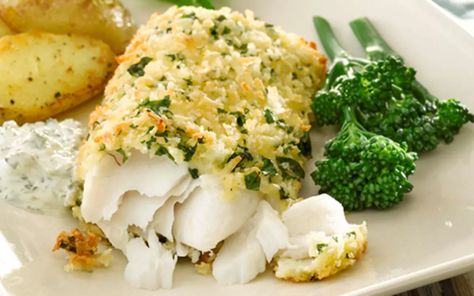 Crispy Baked Hake with Yogurt Tartar Sauce Hake Recipes, Recipes For Fish, Fish Dinners, Sauteed Potatoes, Fish Varieties, Nice Recipes, Healthy Weeknight Dinners, Cooking Advice, Tartar Sauce