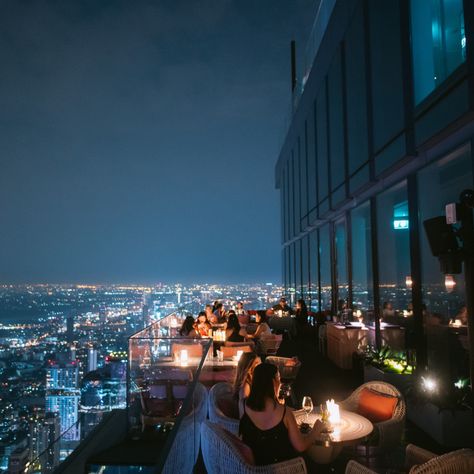 New York Rooftop Restaurant, Female Bestie, Late Night Drinks, New York Rooftop, Asia City, Night Bar, Rooftop Party, Bangkok City, Rooftop Restaurant