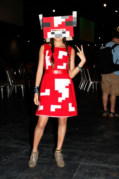 Minecon 2015 – in pictures Mooshroom Cosplay, Minecraft Calendar, Minecraft Cosplay, Minecraft Costumes, Costumes 2024, Video Game Costumes, Minecraft Anime, Womens Cosplay, Princess Cosplay