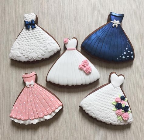 Cookie Clothes, Dress Cookies, Wedding Shower Cookies, Bridal Shower Dresses, Cookie Birthday Party, Onesie Cookies, Wedding Cake Cookies, Princess Cookies, Cookie Business