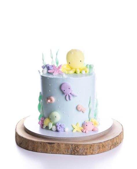 Ocean Birthday Cakes, Whale Cakes, Octopus Cake, Under The Sea Cake, Bts Cake, Sea Cake, Ocean Birthday Party, Ocean Cakes