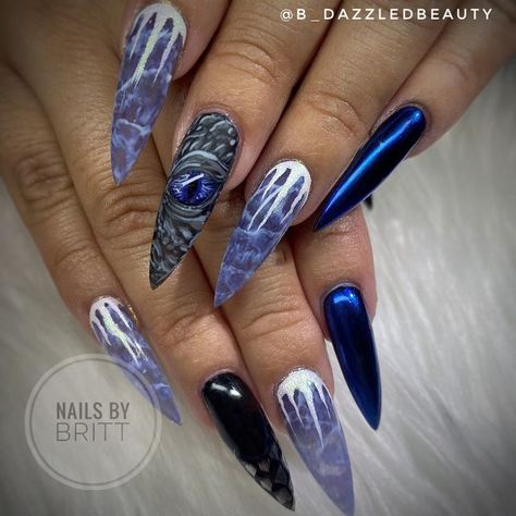 Game Of Thrones Nails Designs, World Of Warcraft Nails, Game Of Thrones Nail Art, Game Of Thrones Nails, Asap Nails, Galaxy Nail, Galaxy Nail Art, Dragon Nails, Galaxy Nails