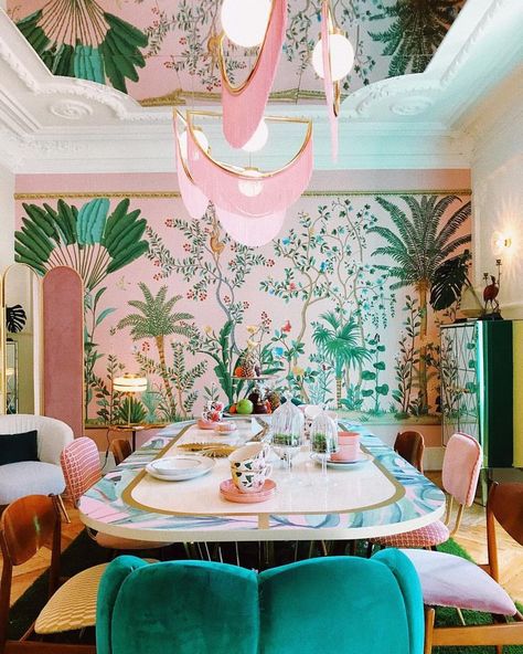 MIRANDA MAKAROFF on Instagram: “Someday I will have a house like that...or maybe not. But dreaming is freeeeee” Maximalist Interior, Decor Ikea, The Dining Room, World Of Interiors, My New Room, 인테리어 디자인, Interior Design Inspiration, Home Decor Inspiration, Kitsch