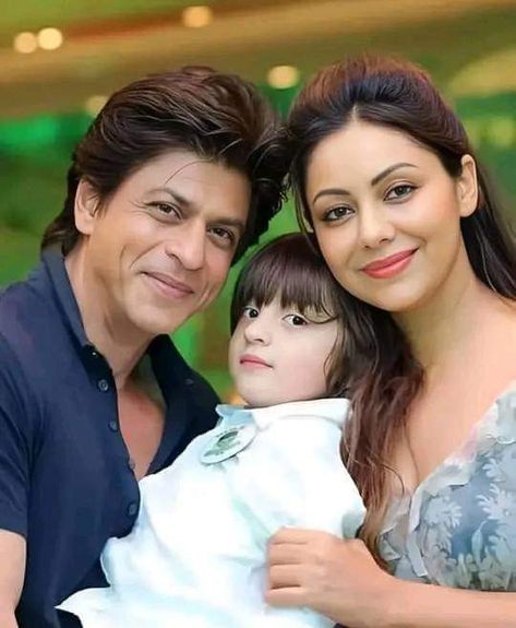 Shahrukh Khan And Gauri, Srk And Gauri, Srk Family, Shahrukh Khan Family, Abram Khan, Gauri Khan, Shahrukh Khan, Youtube Videos