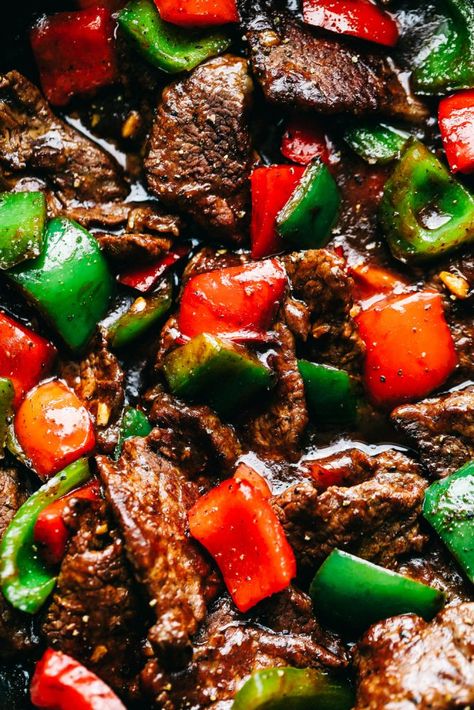 Amazing Pepper Steak Stir Fry | The Recipe Critic Peper Steak, Pepper Steak Stir Fry, Shake Recipes Healthy, Steak Stir Fry, Pepper Steak Recipe, Crockpot Recipes Beef Stew, Beef Steak Recipes, Crockpot Recipes Beef, Pepper Steak