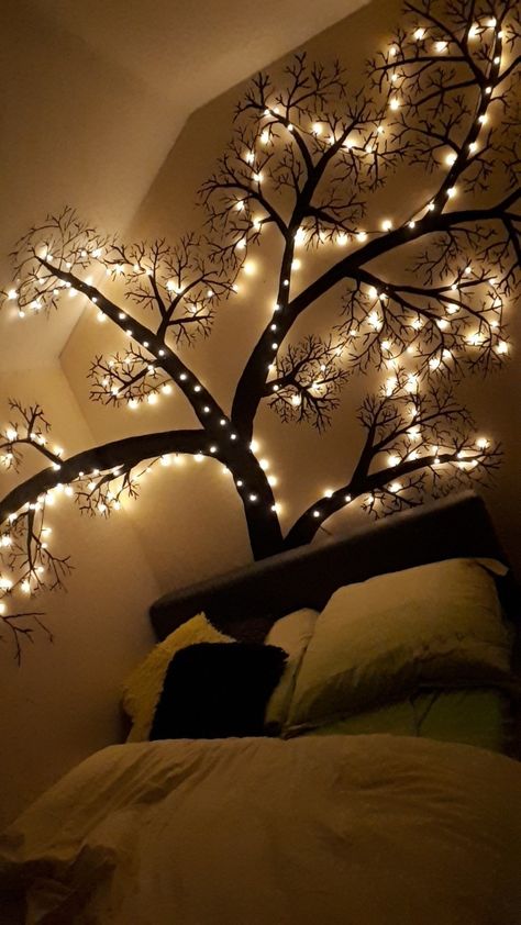 #christmas #christmasideas #decorations #lights #diy Tree Wall Painting, Decorations Lights, Lights Diy, Tree Wall, Christmas Ideas, Wall Painting, Wall, Christmas