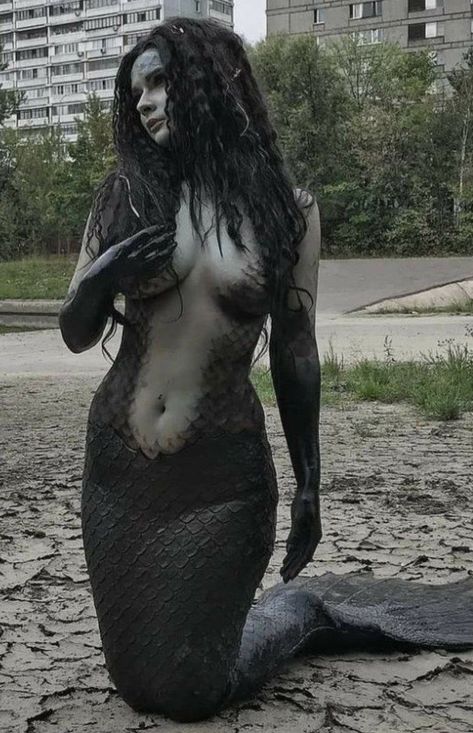 Evil Mermaids, Siren Costume, Mermaid Cosplay, Dark Mermaid, Siren Mermaid, Mermaid Halloween, Mermaid Pictures, Mermaid Aesthetic, Mermaid Dreams