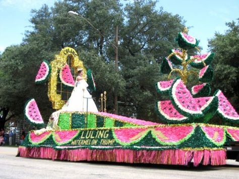 watermelon parade float | ... watermelon thump the parade 4 the official luling float previous next Luling Texas, Watermelon Float, Watermelon Festival, 4th Of July Parade, Orange Party, Watermelon Seeds, Parade Float, South Padre Island, Texas History