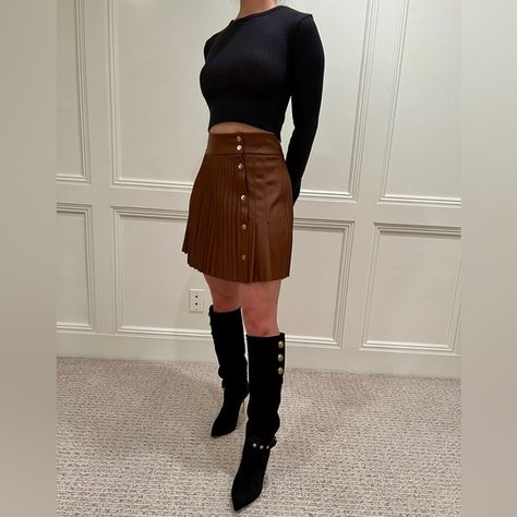 ZARA Faux Leather Skirt Zara Pleated Skirt, Faux Leather Skirt, Zara Dresses, Pleated Skirt, Leather Skirt, Faux Leather, Dress Es, Zara, Dresses Skirts