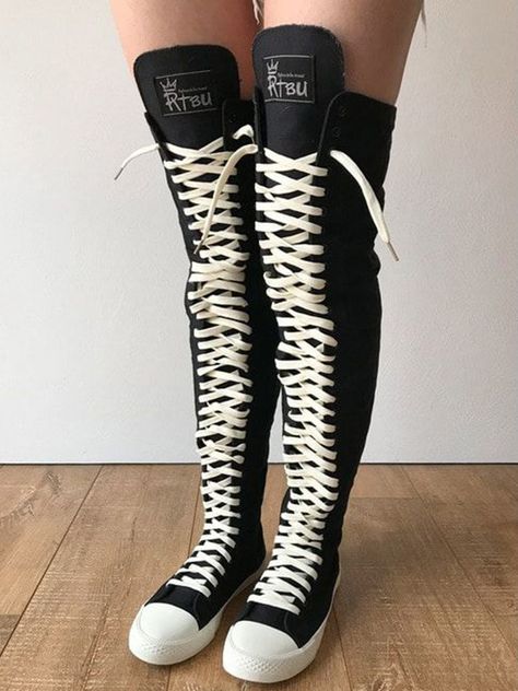 Converse Boots, Point Shoes, Black Canvas, Hunter Boots, Fashion Flats, Cute Shoes, Sneaker Boots, Slip On Sandal, Rubber Rain Boots