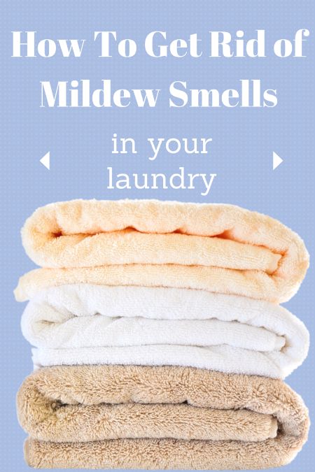 The easiest trick ever! No need to throw mildew towels in the rag bag anymore with this easy laundry tip to get the mildew smell out of towels and clothes! Housekeeping Tips, The Whoot, Mildew Smell, Household Cleaning Tips, Cleaning Recipes, Diy Cleaners, Mold Remover, Cleaners Homemade, Homemade Remedies