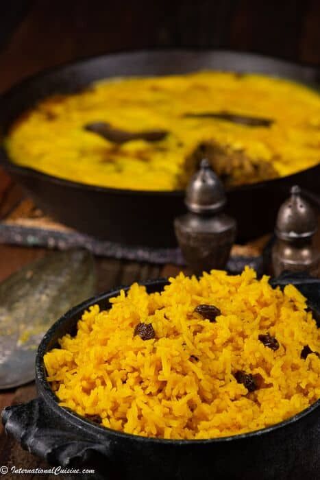 South African yellow rice gets its flavor and color from turmeric. A beautiful and delicious easy side dish that goes perfect with bobotie. #geelrys #yellowrice #southafrica #southafricanfood African Yellow Rice, Bobotie Recipe South Africa, Bobotie Recipe, Yellow Rice Recipes, South Africa Food, South African Dishes, Food And Culture, Africa Food, African Cooking