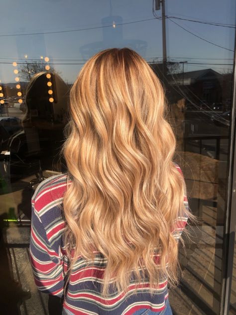 Golden Beachy Blonde Hair, Strawberry Blonde Hair With Extensions, Antique Blonde Hair, Honey Blonde Hair By Hair Pattern, Curled Strawberry Blonde Hair, Golden Blond Highlight, Blonde Highlights With Strawberry Lowlights, Slightly Strawberry Blonde Hair, Strawberry Blonde Golden Hair