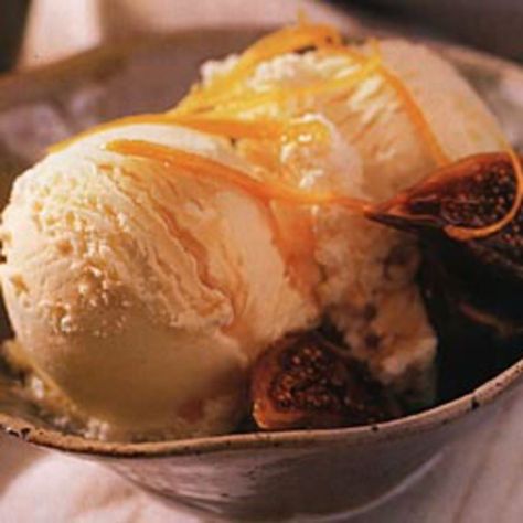 Sherry Crema Catalana Ice Cream with Honeyed Figs Grapefruit Sorbet Recipe, Cinnamon Ice Cream Recipe, Fig Dessert, Peach Compote, Fro Yo, Cinnamon Ice Cream, Peanut Butter Ice Cream, Honey Cinnamon, Fig Recipes