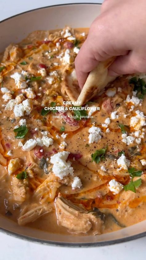 Creamy feta + roasted red pepper chicken and cauliflower for the bestttt one pot dinner!! Im obsessed with this one- especially with some… | Instagram Roasted Red Pepper Chicken, Red Pepper Chicken, Chicken And Cauliflower, Creamy Feta, Feta Chicken, Chicken Cauliflower, Im Obsessed, One Pot Dinner, Pepper Chicken