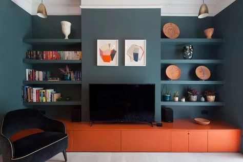 How to Make the Most of a Small Living Room Bedroom Tv Room, Alcove Ideas, Victorian Terraced House, Uk House, Townhouse Interior, Property Renovation, Victorian Living Room, Victorian Townhouse, Bedroom Tv