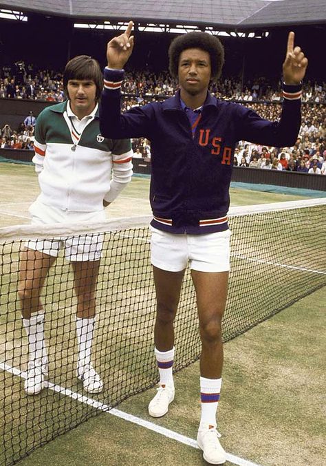 Jimmy Connors, Iga Swiatek, Wimbledon Final, Tennis Photos, Arthur Ashe, Tennis Outfits, Tennis Legends, Professional Tennis Players, Tennis World