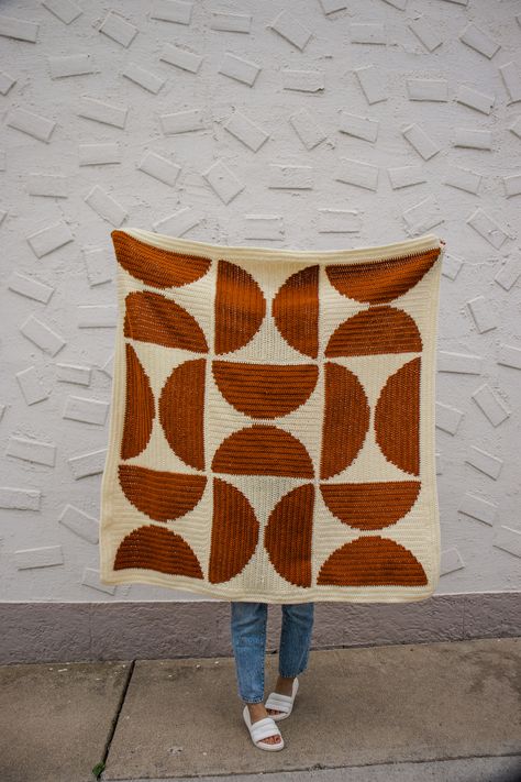 MCM Throw – Crochet Pattern for Blanket Inspired by Mid-Century Art – Knits 'N Knots