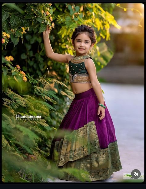 Pattu Pavadai Sleeve Design, Anakarli Dress Pattern, Kids Frocks Design Traditional Indian, Pattu Frocks For Kids, Pattupavada For Kids, Kids Traditional Wear Indian, Kids Pattupavada, Kids Pattu Langa Designs, Pattu Langa For Kids