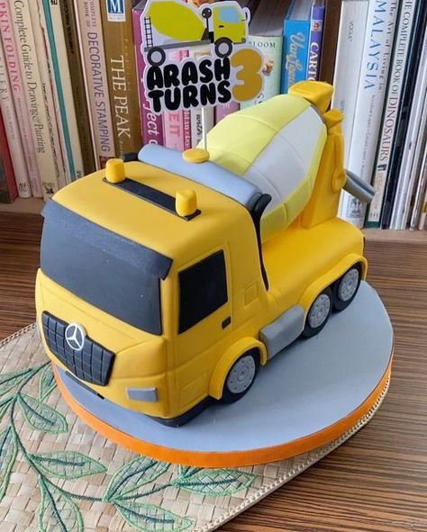 Cement Truck Cake, Cement Mixer Cake, Concrete Mixer Cake, Strawberry Butter Cake, Truck Birthday Cakes, Strawberry Butter, Truck Cake, Truck Cakes, Cement Truck