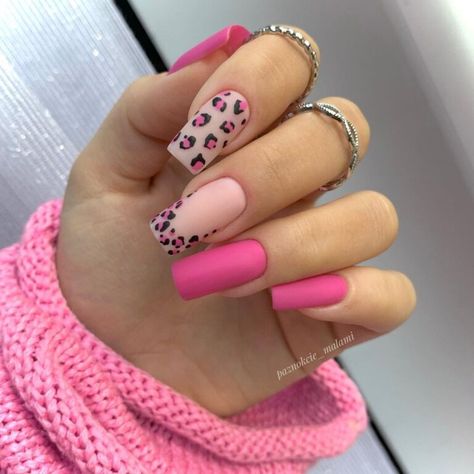 50 Best Spring Nails You'll Want to Try Cheetah Nail Designs, Bright Pink Nails, Summer Nails 2023, April Nails, Cheetah Nails, Sassy Nails, Leopard Print Nails, Print Nails, Leopard Nails