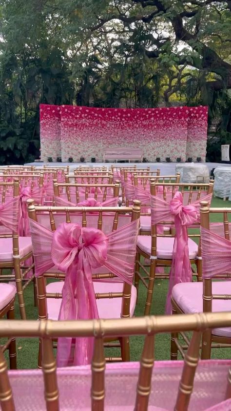 Stage Decorations Wedding, Theme Wedding Ideas, Indian Wedding Decorations Receptions, Engagement Stage Decoration, Reception Stage Decor, Night Wedding Decor, Themed Wedding Decorations, Mehendi Decor, Wedding Stage Backdrop