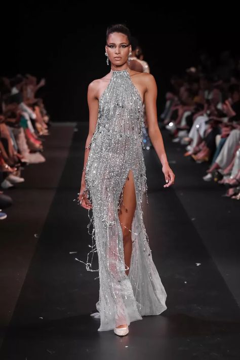 Sparkly Wedding Gowns, Entryway Closet, Sparkly Wedding Dress, Collection Couture, Sparkly Wedding, Stephane Rolland, Georges Hobeika, Couture Mode, Couture Gowns