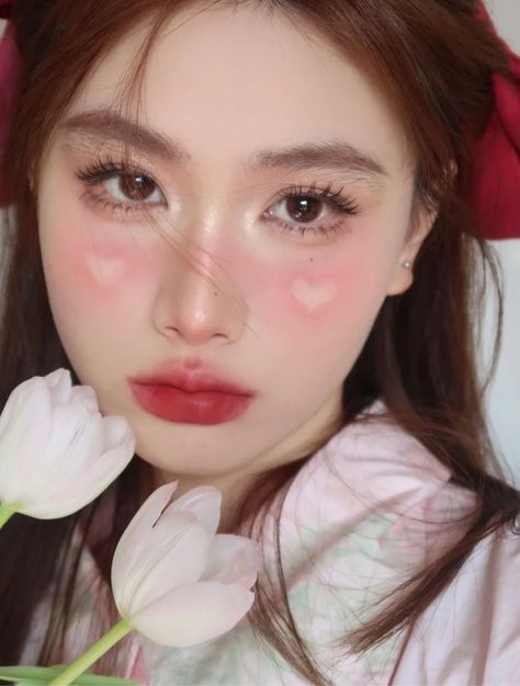 Festival Eye Makeup, Makeup Layout, Asian Makeup Looks, Doll Eye Makeup, Makeup Face Charts, Face Art Makeup, Ulzzang Makeup, Queen Makeup, Ethereal Makeup