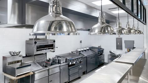 US Foods offers playbook for 'ghost kitchen' startups | Fox Business Ghost Kitchen, Commercial Kitchen Design, Restaurant Cleaning, Kitchen Cost, Bathtub Tile, Commercial Kitchen Equipment, Commercial Appliances, Food Equipment, Service Kitchen