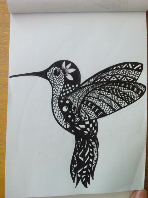 humming-bird, zentangle Bird Zentangle, Zentangle Pictures, Hummingbird Drawing, Humming Bird, Dreamcatcher Tattoo, Painted Rocks, Dream Catcher, Tattoos, Drawings