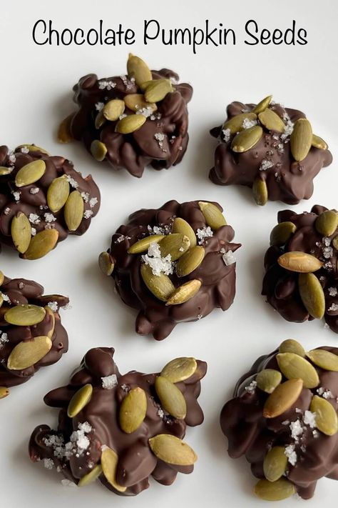 These chocolate covered pumpkin seed clusters are an easy and delicious nut-free treat. They also make great DIY gifts for Christmas, Valentine’s Day, birthdays, or host gifts. Seed Clusters, Homemade Pumpkin Seeds, Sweet Pumpkin Seeds, Diy Gifts For Christmas, Hershey Recipes, Chocolate Covered Nuts, Chocolate Clusters, Seed Recipes, Pumpkin Seed Recipes