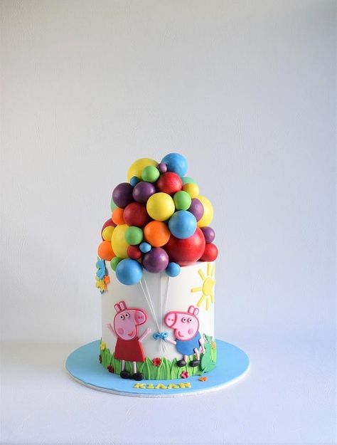 Tortas Peppa Pig, George Pig Cake, George Pig Birthday Party, 2nd Birthday Cake Boy, Frozen Castle Cake, Peppa Pig And George, George Pig Birthday, Peppa Pig Birthday Cake, Cake Designs For Kids