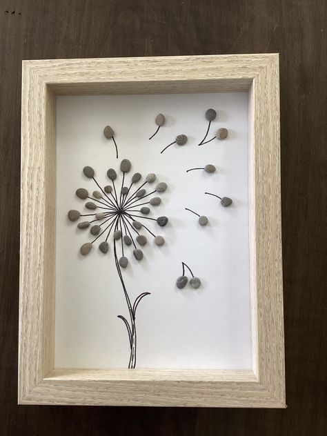 Pebble Art Dandelion, Pebble Craft Ideas, Sunflower Pebble Art, Sea Rocks Crafts, Pebble Art On Canvas, Pebble Art Flowers, Dorm Crafts Diy, Rock Pictures Diy Pebble Art, Pebble Art Ideas Inspiration