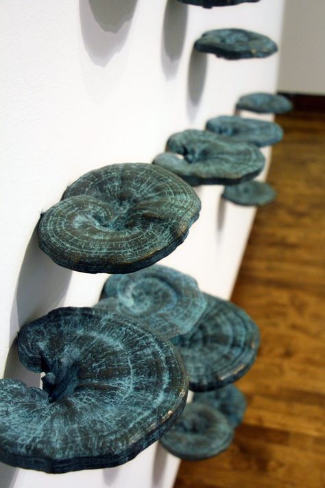 Through Bronze Mushrooms and Gilded Cicadas, Xiaojing Yan Links Chinese Legend and Nature | Colossal White Room Green Plants, Ceramic Mushroom Wall Art, Octopus Home Decor, Clay Mushroom Wall Decor, Lamp Upcycle Diy, Xiaojing Yan, Mushroom Ceramics, Clay Wall Decor, Mushroom Wall Decor