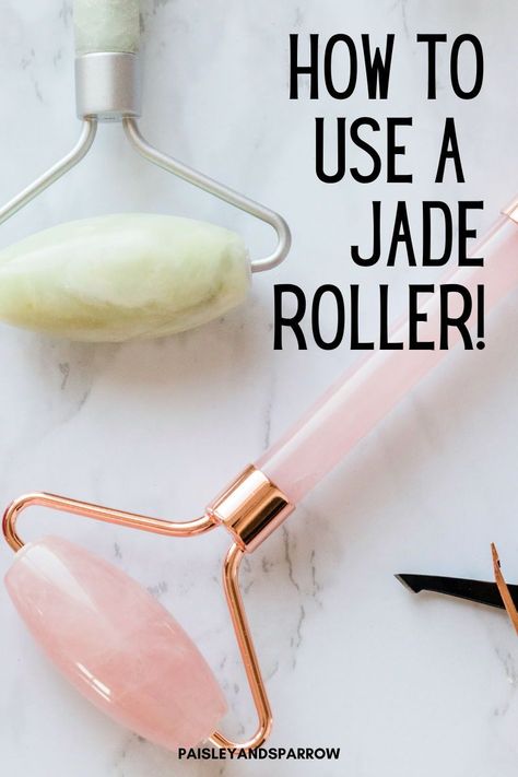 Here is everything you need to know about jade facial rollers! How to use a jade roller and what kind of jade roller to buy. How Do You Use A Jade Roller, How To Use Jade Roller, Jade Roller How To Use, Jade Rolling, Facial Massage Tool, Flawless Makeup Application, Natural Contour, Jade Roller, Beauty Games