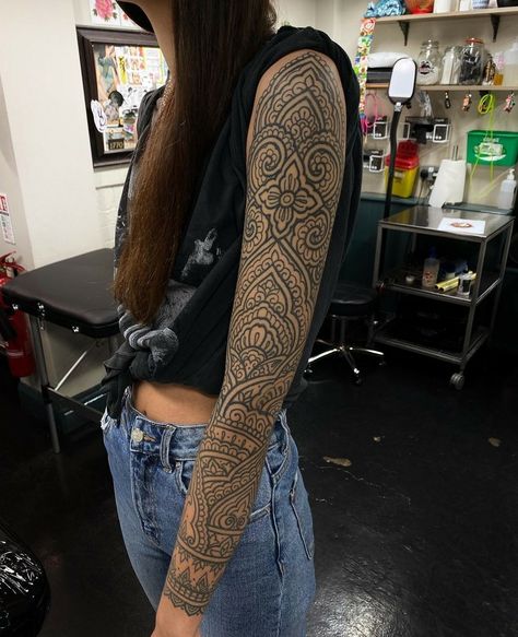 Mandala Tattoo Sleeve Women, Mangas Tattoo, Mandala Tattoo Sleeve, Jagua Henna, Girl Back Tattoos, Magic Tattoo, Ornamental Tattoo, Real Tattoo, Sleeve Tattoos For Women