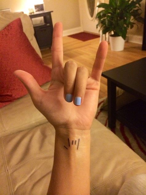 "I love you" sign language tattoo. I would move the thumb in to make it a rock n roll symbol <3 I Love You Finger Sign, I Love You Symbol, I Love U Sign Language Tattoo, Love Needs No Words Tattoo, I Love You Hand Tattoo, I Love You Hand Sign, I Love You Symbol Tattoo, Rock Sign Tattoo, I Love You Sign Tattoo