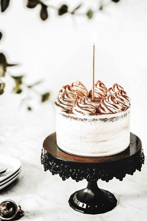 Layer Cake Au Chocolat, Vanilla Ganache, Tårta Design, Whipped Ganache, Ganache Cake, Mini Torte, Cake Chocolat, Wedding Cake Recipe, Recipes Chocolate