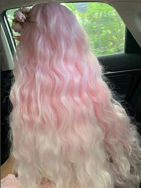 Realistic Wigs, Hair Lengthening, Golden Fashion, Cotton Candy Hair, Candy Hair, Pastel Pink Hair, Dyed Hair Inspiration, Pretty Hair Color, Fashion Lady