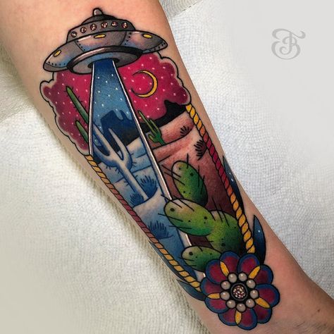 Travis Bruce on Instagram: “This ufo scene was a first tattoo for Deb! Thanks so much for the trust and for getting something fun for your first one! DM for appts.…” Alien Ufo Tattoo, Traditional Tattoo Ufo, Traditional Space Tattoo, Alien Tattoos, Lego Tattoo, Spaceship Tattoo, Desert Tattoo, Cowboy Tattoo, Cosmic Tattoo